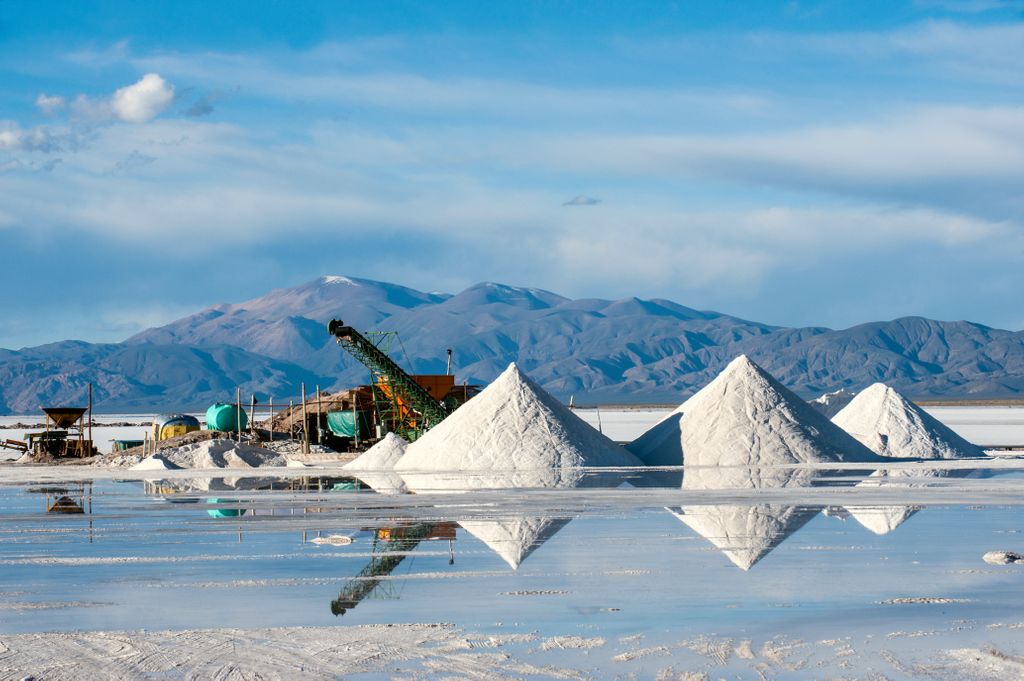 alice4OLI's tweet photo. OLI software delivers pertinent insights to succeed in #MetalsandMining. Breakthroughs in #Lithium &amp; #Potash are enhancing these modeling capabilities. To learn more, visit @OLISystems at Extraction 2018 https://t.co/EnchYkvqOD &amp; download our tech briefs https://t.co/3wsGgeVwYH! https://t.co/bJXXN90HFE