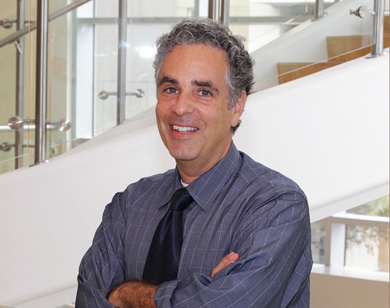 Professor Semeraro's Op-Ed: "How Reward Cards Encourage Merchants to Lower Prices" in Fortune Magazine tjsl.edu/news-media/201…