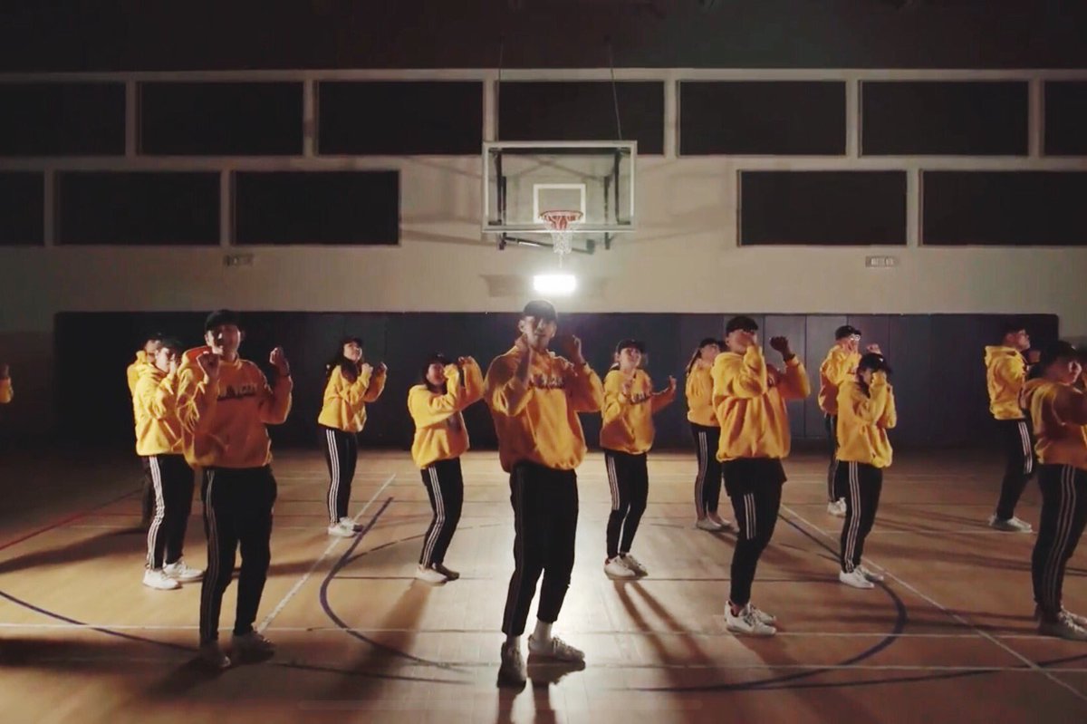 thev3dance's tweet photo. TOMORROW. π
#V3HOF #v3dance #YouTube https://t.co/ktHT0lmFB4