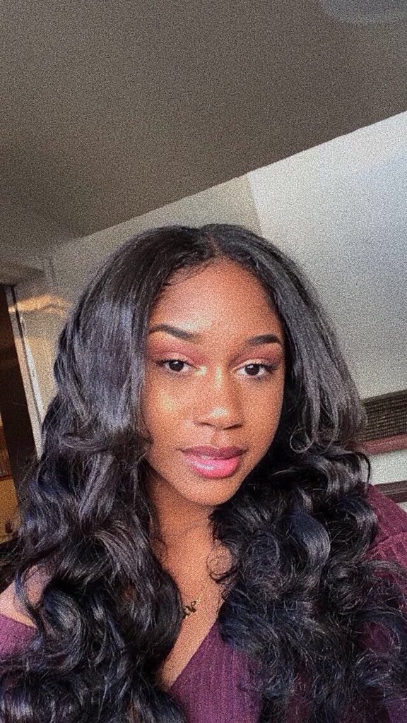 yourpgooc's tweet photo. to clear everyone’s confusion and shit, this is me that everyone was posting on the TL. we were trolling because everyone loves to call our group catfish, so I let them use my pics because I know I ain’t ugly lmfaoooo https://t.co/IpI39M1oaE