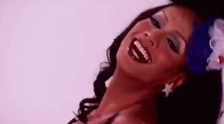 rajaasmiling's tweet image. My heart goes whoosh