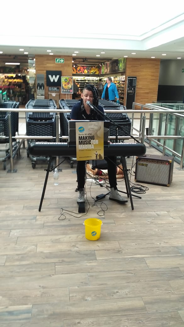 David J <a href="/WhatsDaveyDoing/">David Januari</a> was out at the Garden Center this afternoon supporting <a href="/Smile904FM/">Smile90.4 FM</a> Making music for Madiba #MandelaDay #67Minutes