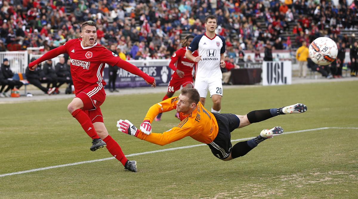 ISCIndy11's tweet image. Part one of @IndyEleven midseason report card on @IndyCoverage . Part two is coming soon! 

indianasportscoverage.com/indy-eleven-mi…