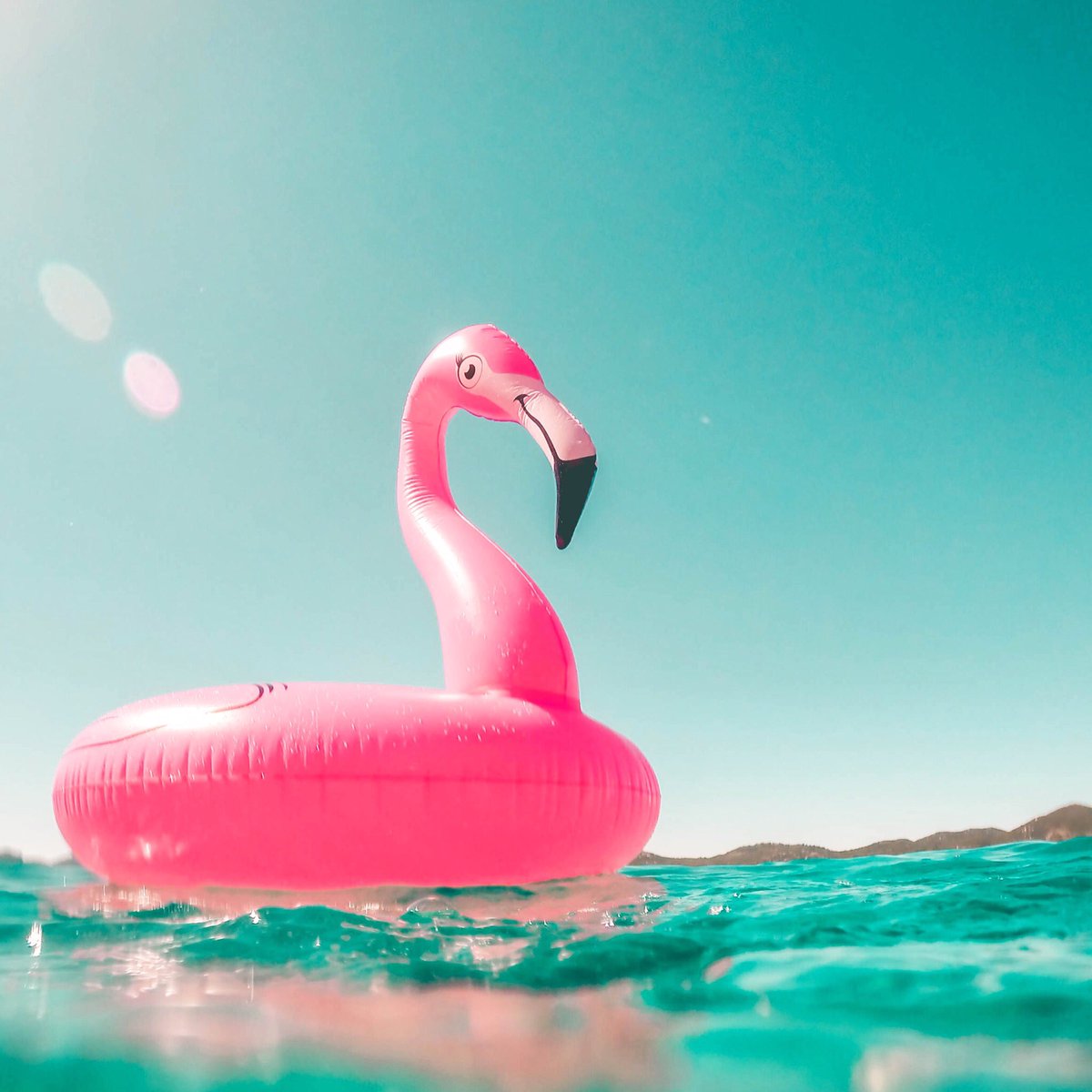 Beat the heat with our happy hour today from 4pm till 5pm! Half off all tea bar drinks! ☀️ ☀️ #beattheheat #texastemps #hotdayscolddrinks