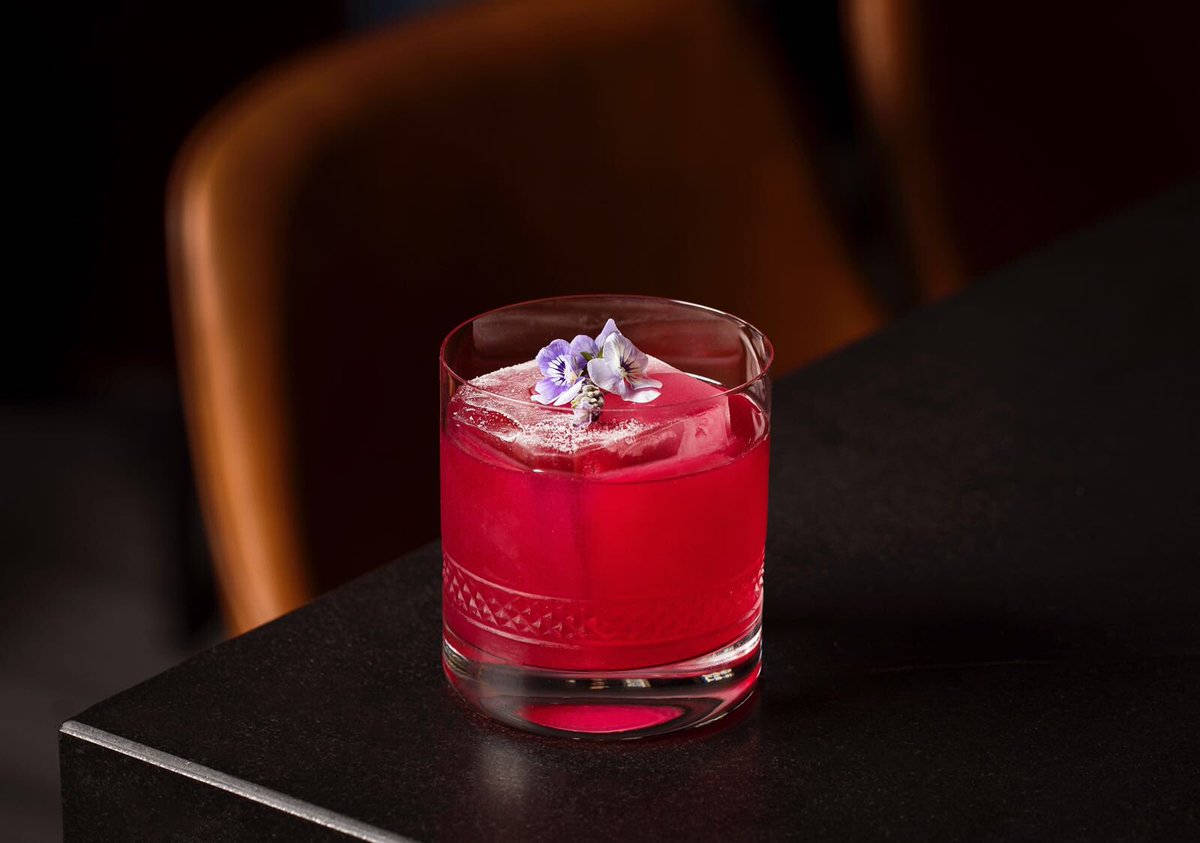 RuyaLondon's tweet photo. Unique creations and flavours with innovative twist - it’s cocktail 🍹 o’clock at RUYA 🙌🏻💃🏼🌟 #shakenandstirred #cocktailhour #onthemenu #mixology #RuyaBar #ruyalondon #LondonLiving https://t.co/5XZYJQQLUp