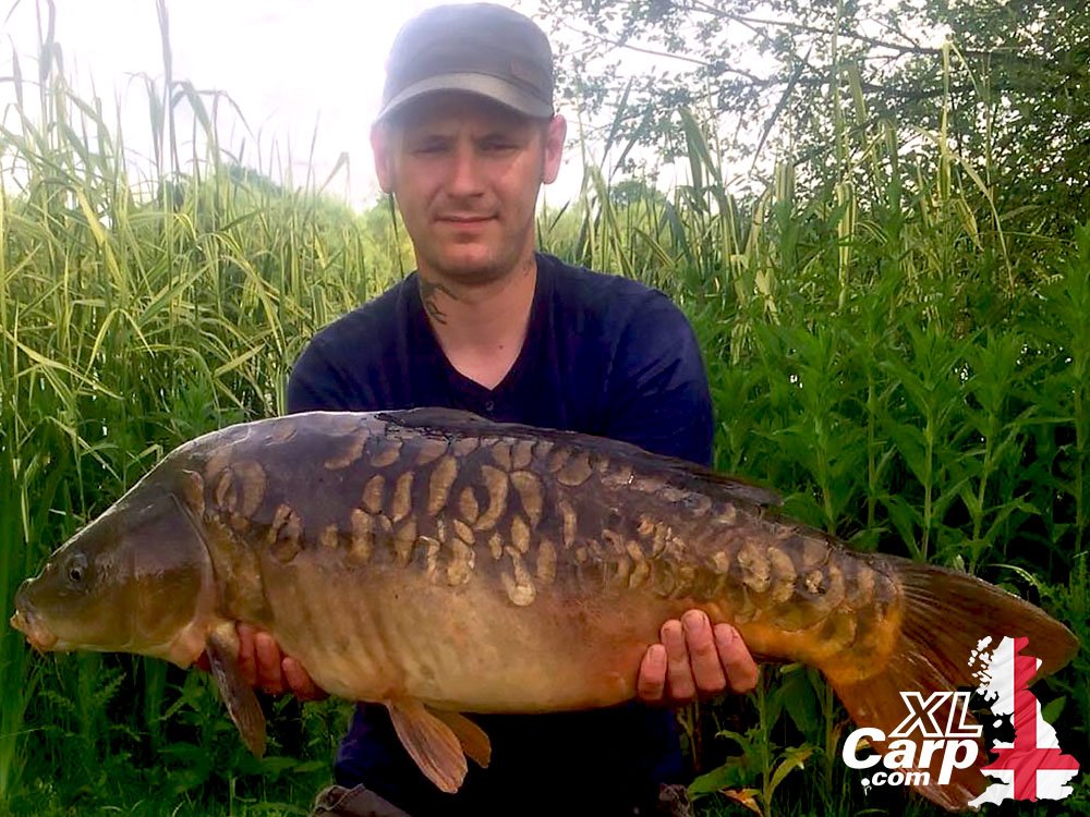 FryerningXLCarp's tweet image. Olivers recent session produced a brace of Valley Lake twenties including this 26lb scaley stunner.
Top stuff Oli!
#FryerningXLCarp #valley