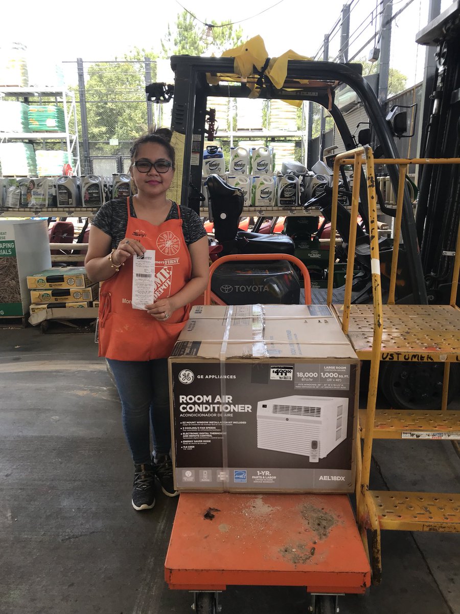 tinamariedunn's tweet photo. Jeryl caught a receipt swap $499 air conditioner @derekpnorton @JRRocker84 @AngelaT2005 @Elogonzalez4865 @zoebeth34 @KadeKasner https://t.co/tKkSifRG9J