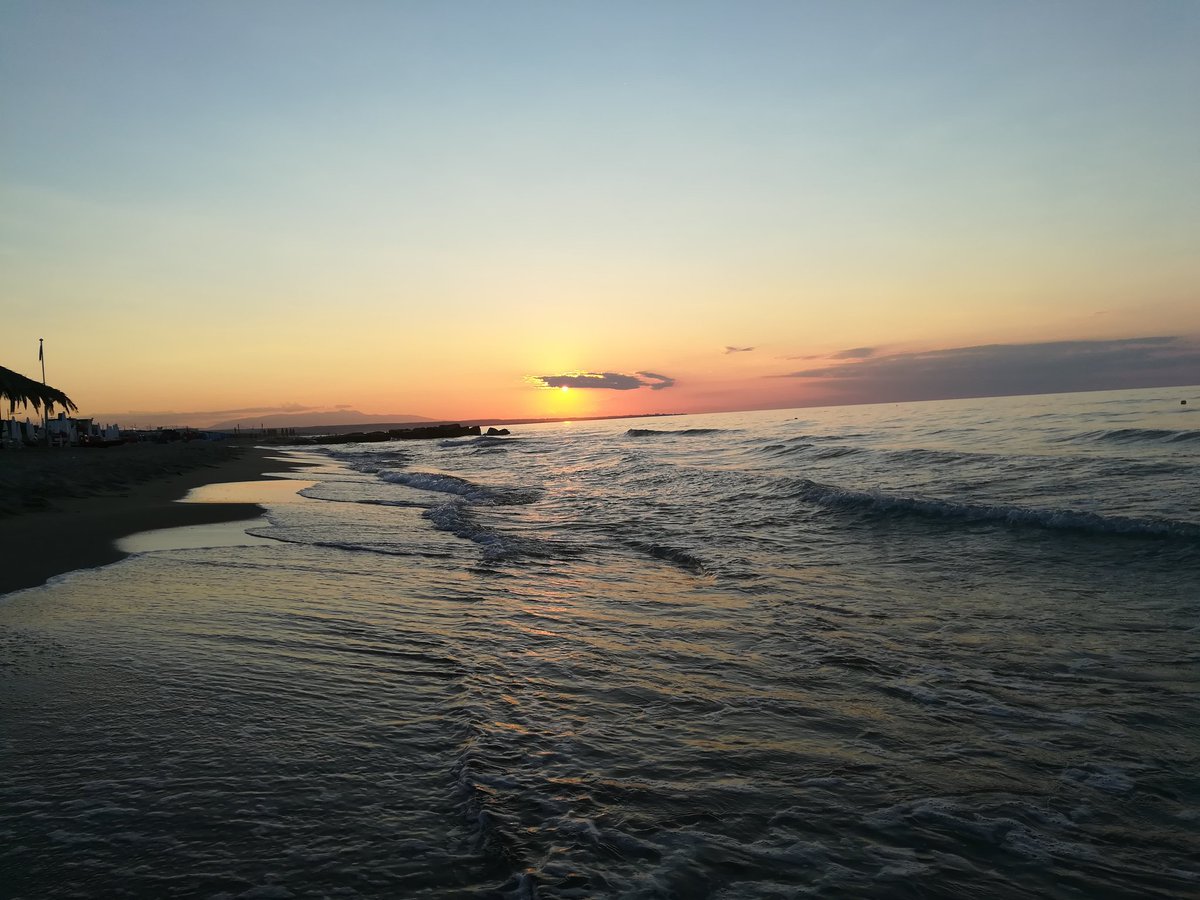 vicinisempre's tweet photo. La Puglia è uno stato d'animo 🌼 https://t.co/IYUspmhRxF