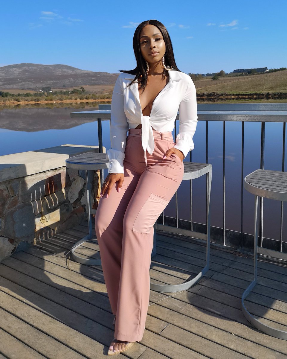 Boity's tweet photo. #BXSB ereng mongwaneng?! My best #BoityxSissyboy collection yet! Fresh, new range COMING SOON!! 😍😍😁😁🔥🔥❤️❤️👑👑 @sissyboyjeans #OwnYourThrone👑 https://t.co/l2fLtzoCTB