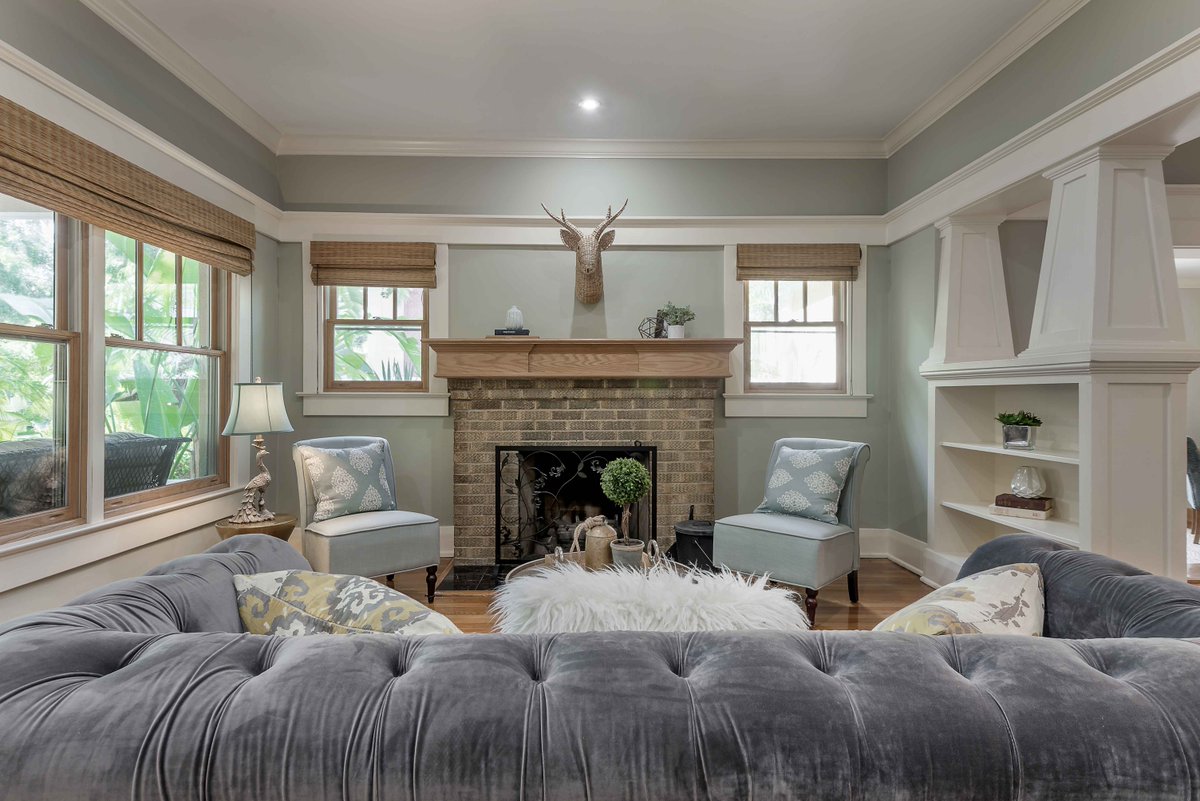 CardinalDesigns's tweet image. Hyde Park Bungalow is.gd/LU1G88 #CardinalDesigns #HomeStagingTampa