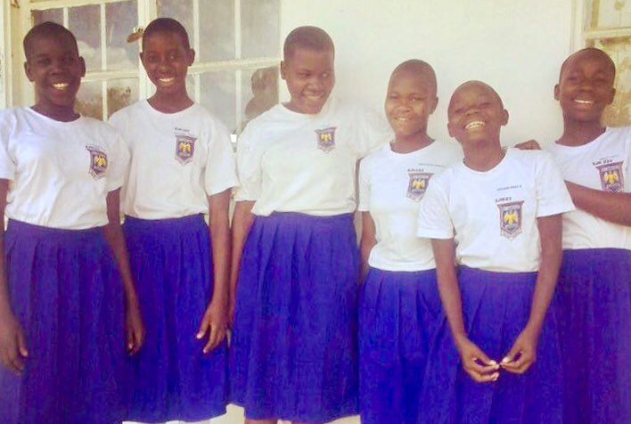 justlikemychild's tweet photo. Happy 100th birthday Nelson Mandela! Our Mandela Project is a sponsorship program that allows girls in our Girl Power Project to stay in school and pursue higher education.
#GirlPowerProject #MandelaDay #Mandela100 #JustLikeMyChildFoundation https://t.co/KzmjNFXWPp