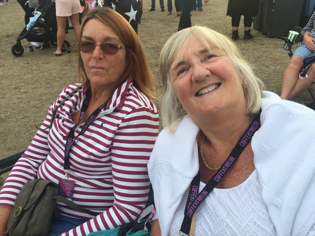 SteveSingleton's tweet image. Lytham Festival five night marathon starts here! #LythamFestival