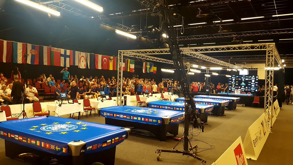 KNBB_biljart's tweet photo. Wat een opening! #EKPool2018 ziet er geweldig uit. Vanaf morgen gaan de ballen rollen! https://t.co/jmu9DB58Kx