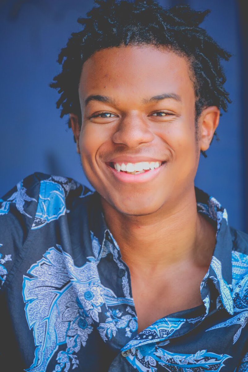 ankh_production's tweet photo. ...and he���s off to college! #graduationphotos #AnkhProductions #TheStampede #blackbusiness #blackfemalephotographer #canonphotography #indianaphotographer #agameoftones  #photographyislife #shotwithlove #milliondollarvisuals #artofvisuals #fatalframes #afropunk https://t.co/avcMCjAb0r