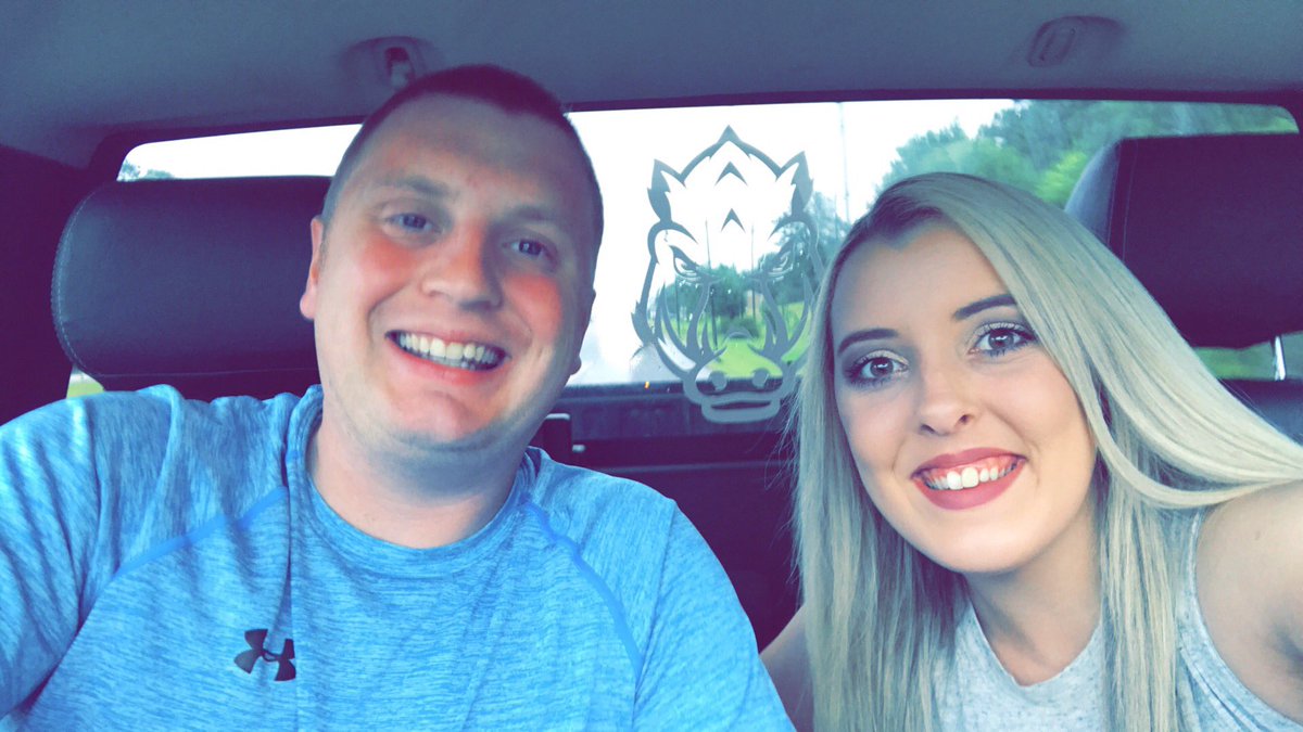 Shayla_Watkins_'s tweet photo. We moved out of our house in LA this morning and itβs finally happening. 6 years later and Jacob will be living in Clarksville again!! π Hereβs to our new house, new jobs and new memories π #ByeArmy https://t.co/M3sr7yFXtP