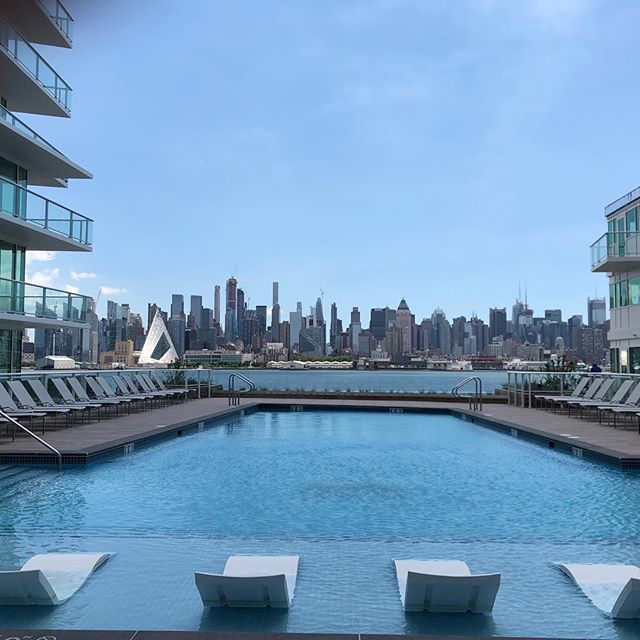 bearchicken1982's tweet photo. Beautiful day @avora800 . Call today to tour this magnificent property and enjoy this view everyday #nj #nyc #nycviews #luxuryliving #njrealestate #njproperties #landsea #portimperial https://t.co/yHG5EzgCIf https://t.co/FyqwyLnU0z