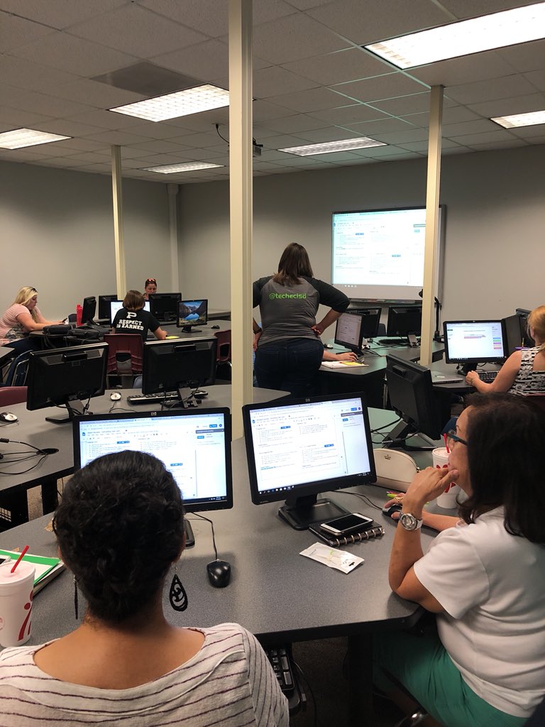 RJTechy's tweet photo. How to write right! #ecedtech18 #TechyTribe @TechECISD @Aggie_Tech @kelliew41 https://t.co/JQQDXFSjoy