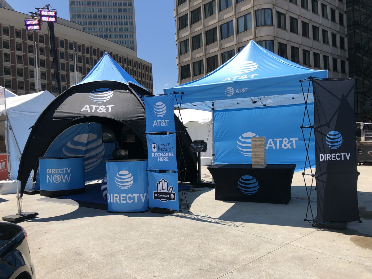 NancyRickerd's tweet photo. We are ready for the Best of Boston event tonight! Under far better conditions than last night! @RobertBaptista3 @pnixnix @WilliamGStovall #attflagship @ATTBoylstonST #OurNE @TheRealOurNE https://t.co/cDhugaIP5t