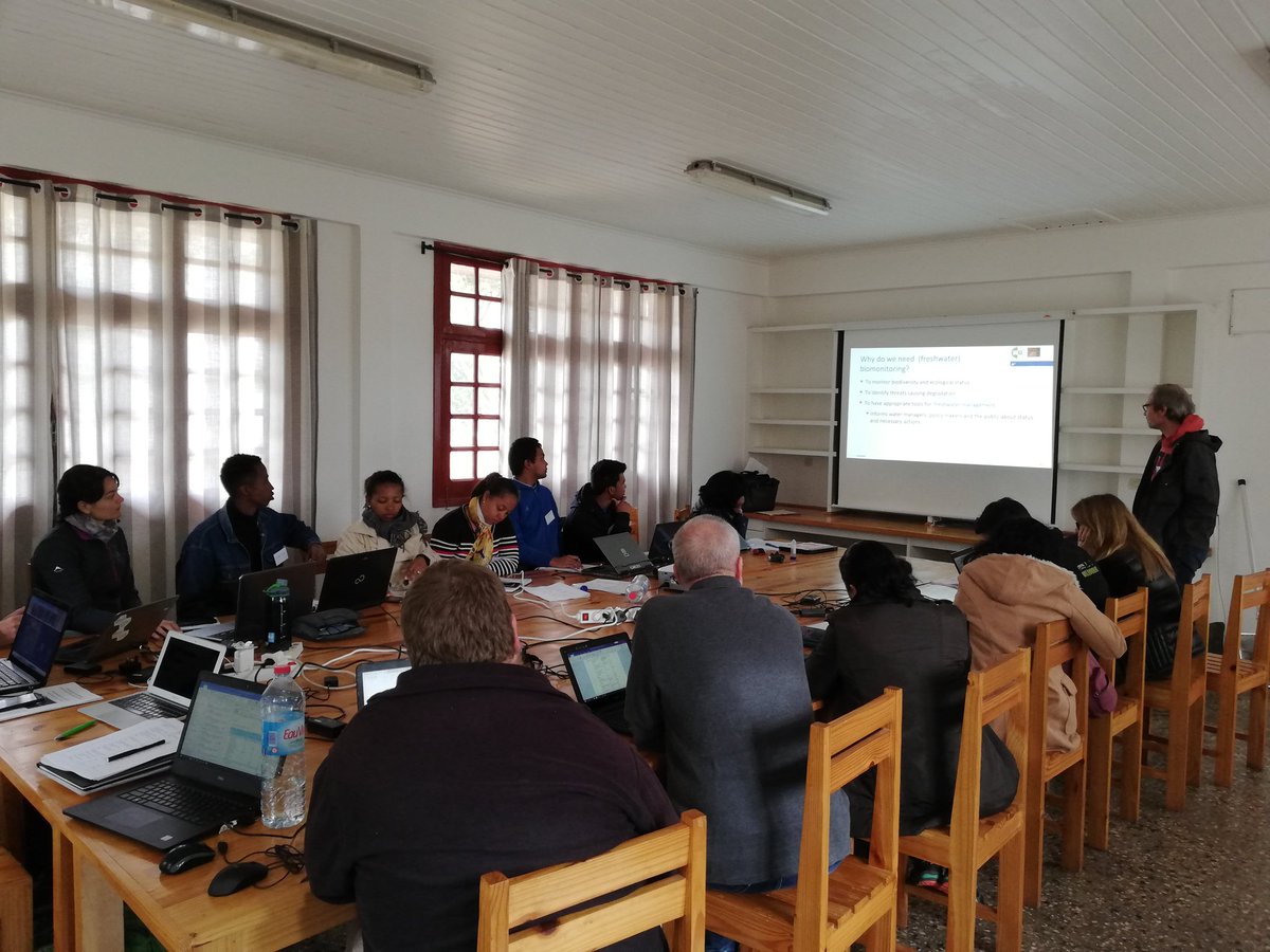 Vere_RG's tweet photo. Science in action at #AFRESH_IO! A great talk from Dr Wolfram Graf and just a fantastic group of scientists and students thanks to the Madagascar Biodiversity Centre for hosting us and Dr Miasa Eustache #ISSEDD, #Toamasina @ento_ben @GroundTruthKZN https://t.co/dxUl9wdSUa