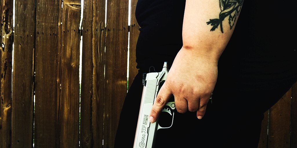 Coonaninc's tweet photo. Show us your #womenwednesday and #womancrushwednesday photos! #coonaninc #coonan357 #coonancompact #tattoos #gunfanatics #girlswhoshoot https://t.co/xTRdRotVPr