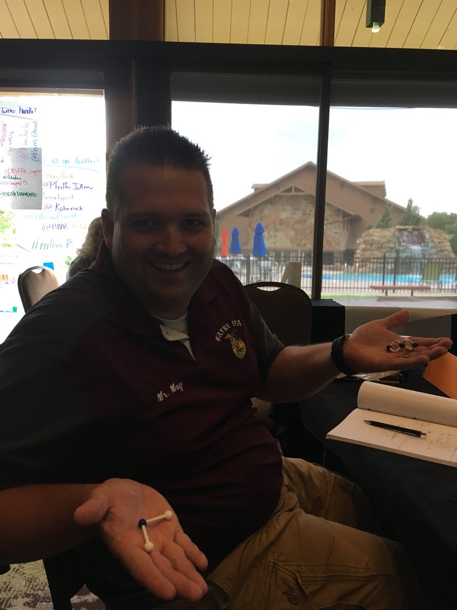 Learning about Photosynthesis, Plants and Food through molecule building with @May4AgEd! #naaeinquiry #NATAA18 <a href="/LabAids/">Lab Aids</a> @CorvetaUS <a href="/NAAE/">National Association of Agricultural Educators</a>