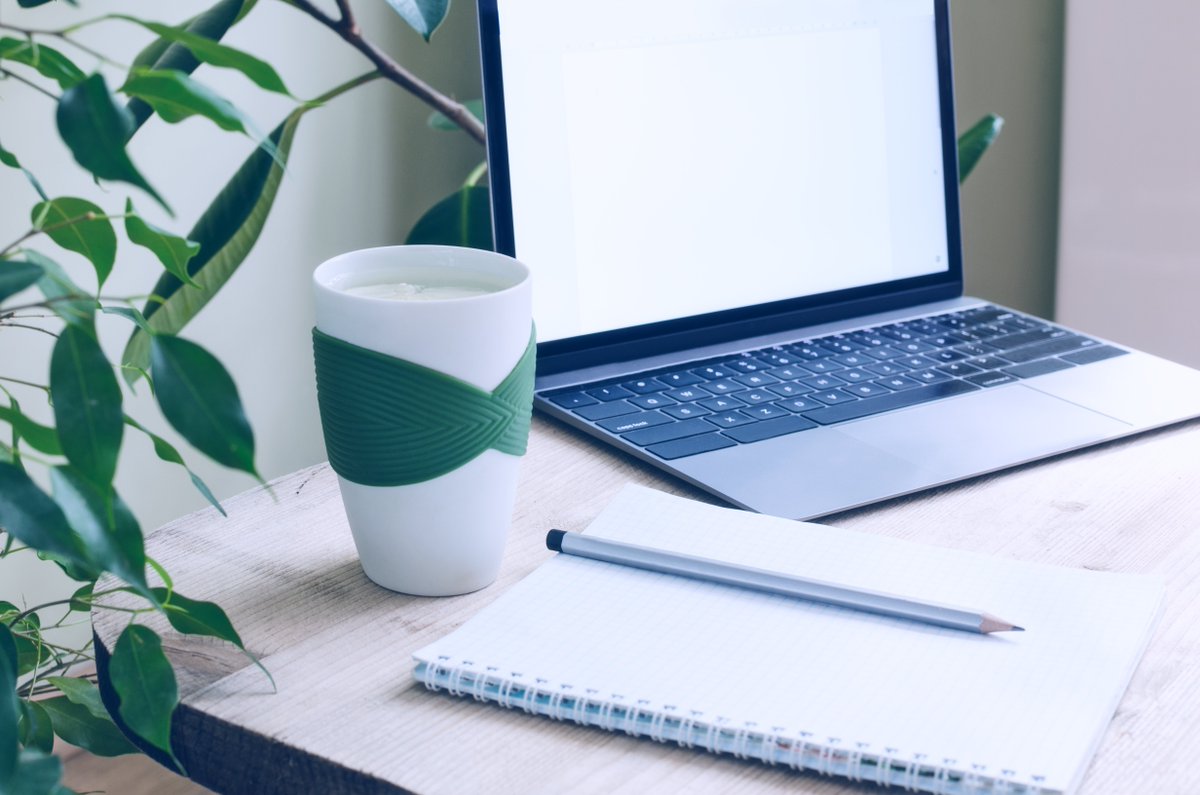 waste_xpress's tweet photo. Do you want to green your office but don’t know where to start? We’ve compiled a list of useful greening tips that are both environmentally and budget-friendly. https://t.co/dcXMR4lVBJ https://t.co/4IyYzyY1wV