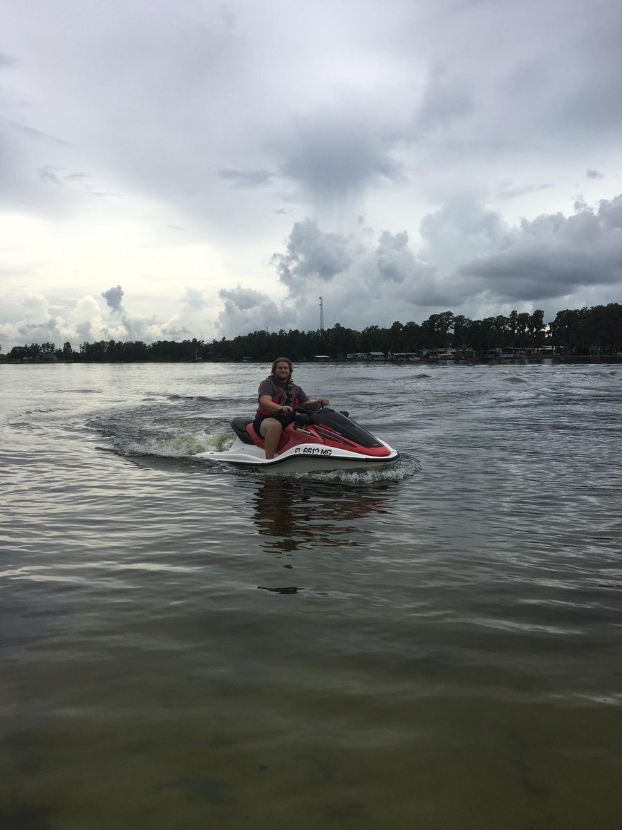 GrantDickson55's tweet photo. On the Lake.... https://t.co/obayu3H9I0