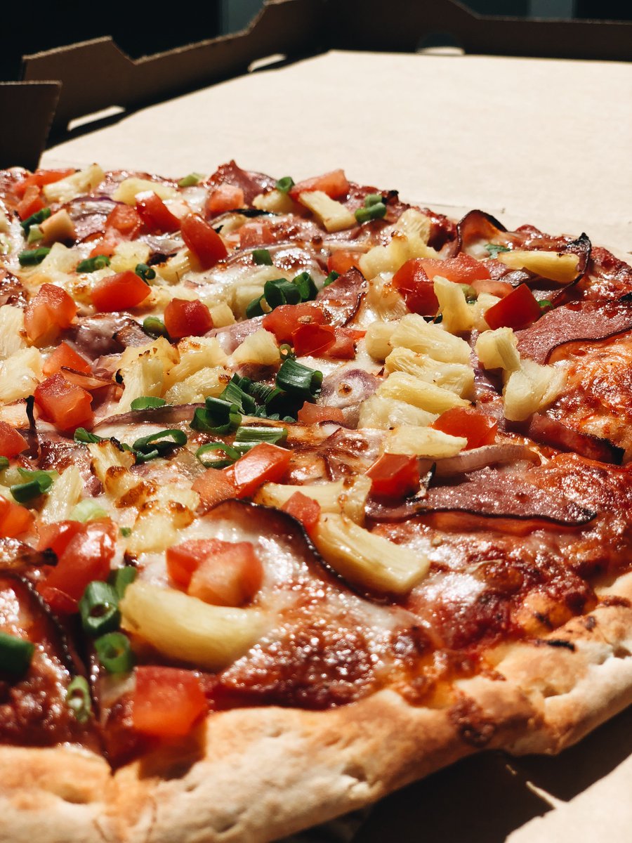 PizzaGuys's tweet photo. You know a wise man once said…Pizza Guys is their favorite pizza joint. 👌 #ImAPizzaGuy #PizzaGuys #RealPizzaRealValue https://t.co/QWV4Sfz4Ic
