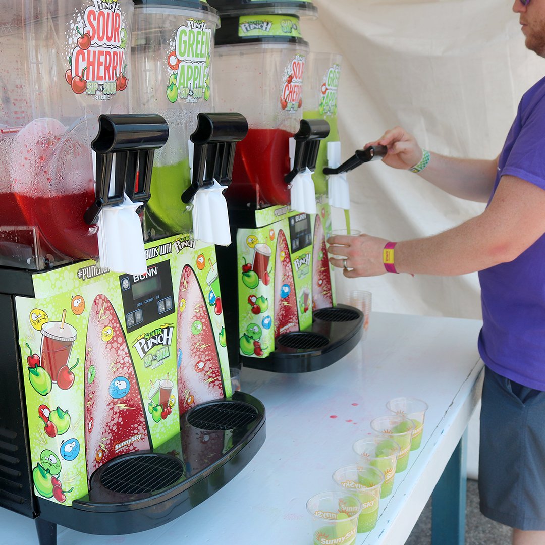Happy National Sour Candy Day🍬 
#nationalsourcandyday #sunnyskyproducts #sourpunch #sourpunchcandy #whatsinyourcup #staysunny #candyfordays #hangoutmusicfestival #hangoutfest #puckerworthy