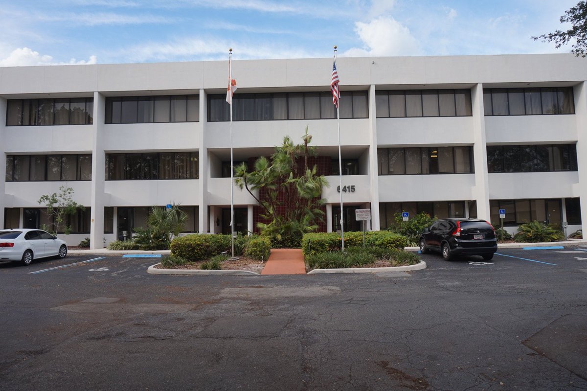 davidassociate's tweet image. 6415 Lakeview Corporate Center has beautifully serene lake views, plenty of available parking and is close to shops, restaurants and highways. There is an entry code system, and many of the suites are recently renovated!

Please contact Molly at: (561)249-2692 or (561)832-9785