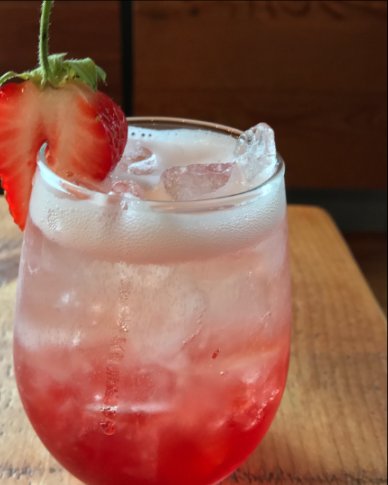 CountyGeneral's tweet photo. Beat the Heat with a Strawberry Aperol Spritz! Tasty & Refreshing!!
#countygeneral #queenwest #wqw #cocktail #cocktails #strawberry #spritz #aperolspritz #tasty #refreshing #beattheheat https://t.co/dBHnRaOYEP