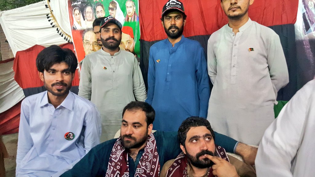GhoriMuhammed's tweet photo. V/President PPP City Nawabshah @AliAhmedjutt3 and Dep General Secretary @ahmedjamalbutt
Social Activist @Majid_PSF And #SMTTeam.In Election Campaign Of Mard Hur #Asif_Ali_Zardari Sb Candidate for #Na_213.Addi Azra Fazal Is Addressing to The Meeting.
@BakhtawarBZ @BBhuttoZardari https://t.co/nOWxo1xgYY