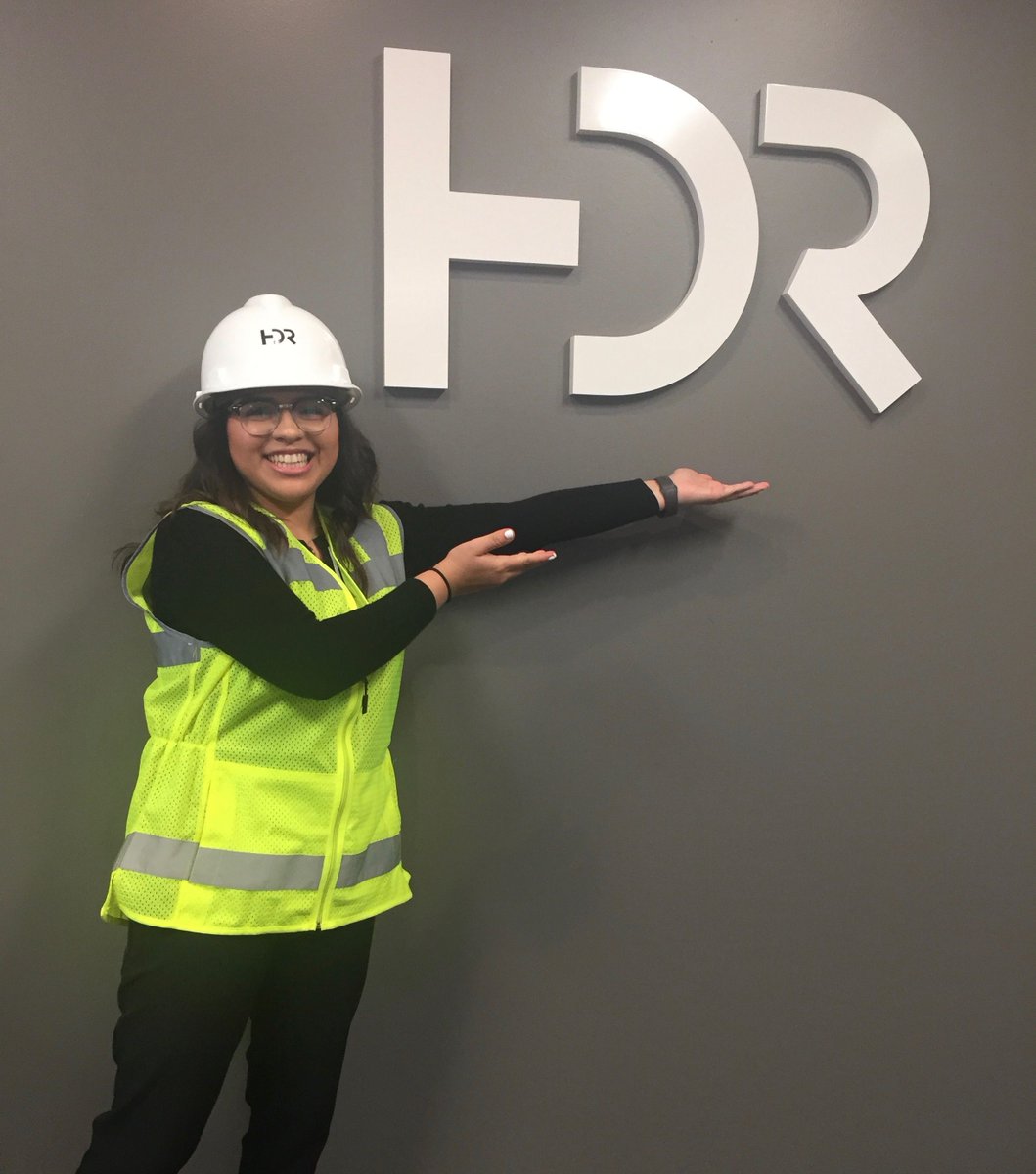 SRAprogram's tweet image. Future #CivilEngineer, Alejandra Silva, is intrigued by the utility maps that let her explore a hidden underground world as part of her Engineering Internship at the multi-award-winning consulting firm @HDR_Inc. #WomenInSTEM #DiversityInEngineering