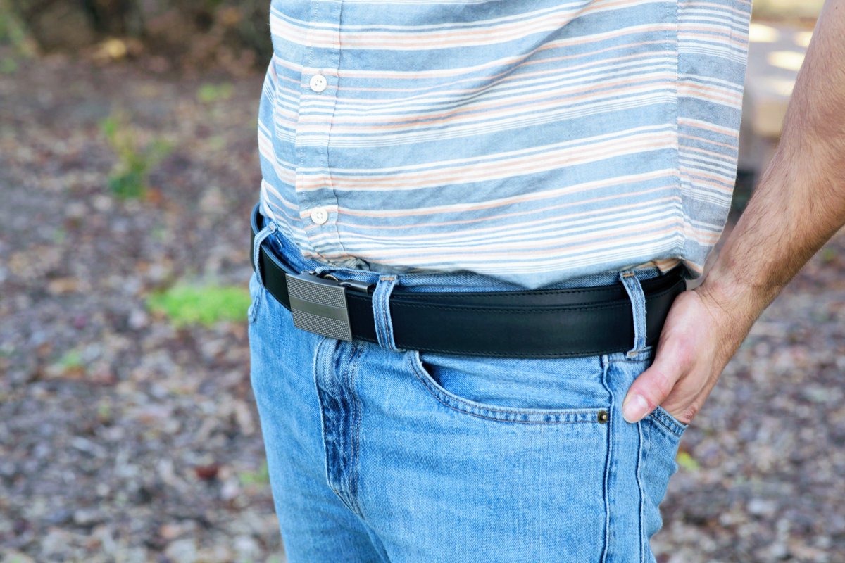 ImposterHolster's tweet photo. Fast fact Wednesday...did you know the leather industry has an annual revenue of over $53 billion? Our belts are made from top-grain leather designed with our holster in mind- #imposterholster
https://t.co/idGG3WFehV https://t.co/cobBFwczG2