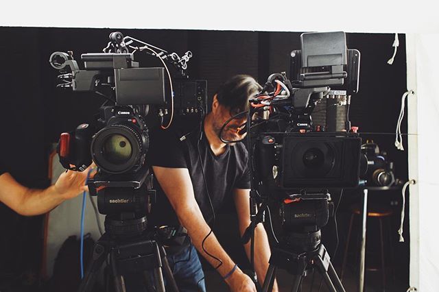 StudioDisarm's tweet image. Tyler our rockstar audio tech making sure all the sound is ready to roll. ift.tt/2LhBb29