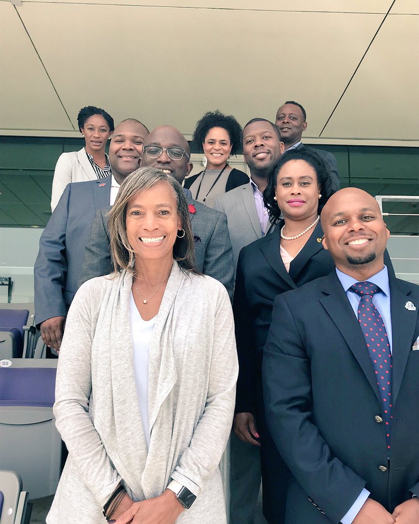 dargriff's tweet photo. Authenticity & Creativity β‘οΈ @lead1acom faculty!
Grateful for the outstanding contributions - You gave of your time and your talents to enrich and inspire.
Color me impacted by all (staff & peers)! THANKFUL -
#mindfullnesstraining #createtime #makeadifference https://t.co/l3zzr5yBVi