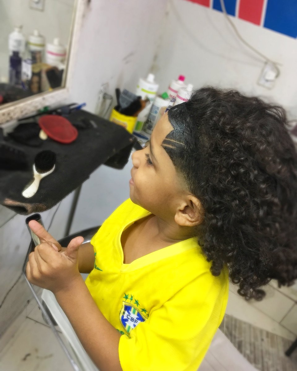 UltimoW's tweet photo. Meu titio é foda me deixo na Régua rs👼🏽💈📏 https://t.co/nhrQrGoBRR
