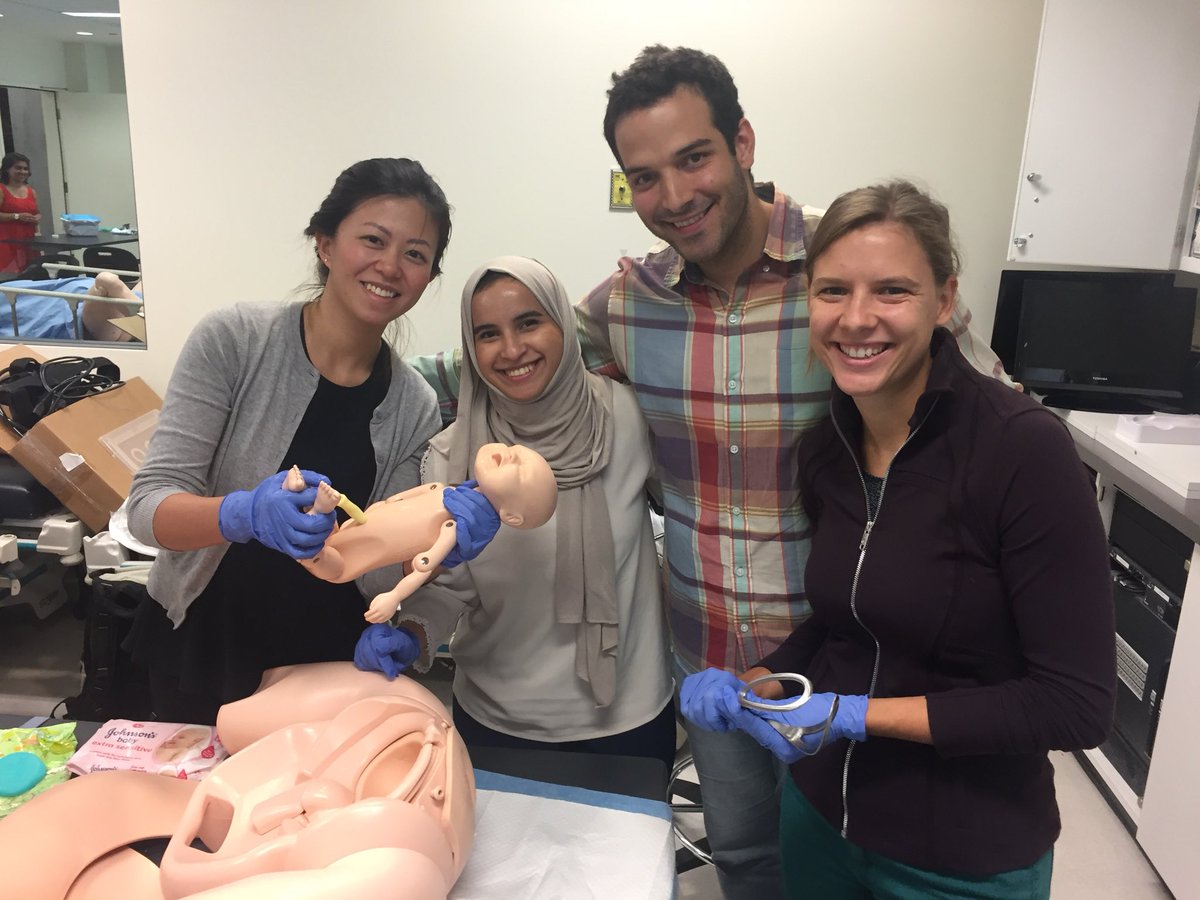 MichaelChaikof's tweet image. Learning about cesarean sections and operative vaginal deliveries with our new PGY1 crew reminds me how much fun it is to be an OB resident! Some GREAT pearls from @rebchern #noextensions #dontovaryact #DCTB #scampersfascia
#meded @uoftobgyn