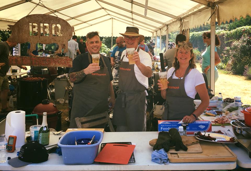 Team 'itsinthesmoke' with Pitmaster Steve Johnson, @coleybbq and myself having competed in our first #bbq competition <a href="/PenGrillie/">PenGrillie</a> now winners of the Golden Tongs. Thank you to @PentillieCastle for organising the event, along with all the judges and sponsors. What a fantastic day.