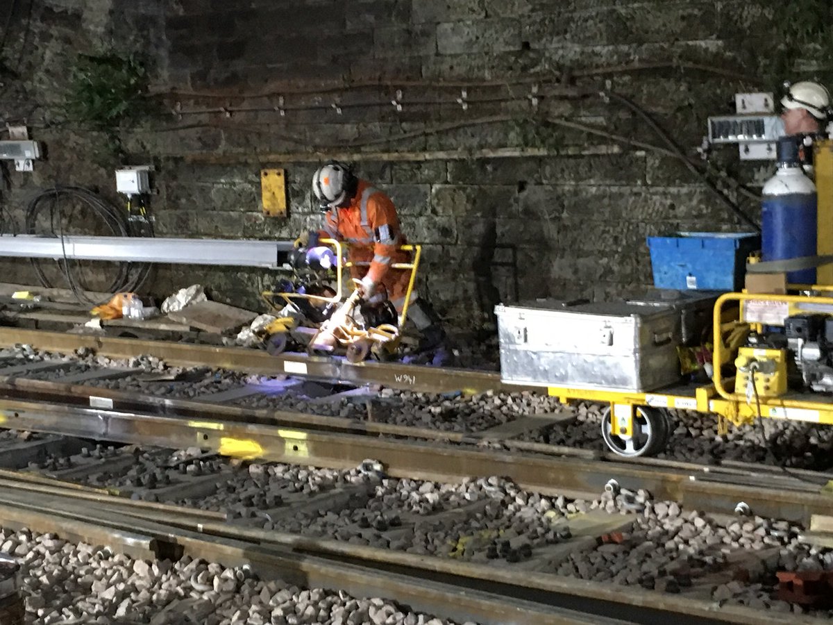 NetworkRailLIV's tweet photo. DAY 47: new customer information screens are in and our track upgrades continue👷🏽‍♀️👷🏻‍♂️🛤🚂🖥

Reopening Monday 30 July! #KeepLiverpoolMoving https://t.co/96hTZSjGlu https://t.co/ZV5WwVVV56