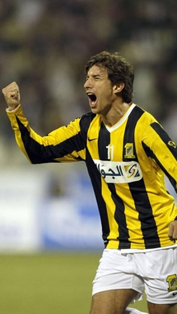 GoalSA's tweet photo. من هو اللاعب الأفضل بين هذين اللاعبين؟
تشيكو لاعب الاتحاد 🔁
ويلهامسون لاعب الهلال ♥ https://t.co/CALOrp3jt8