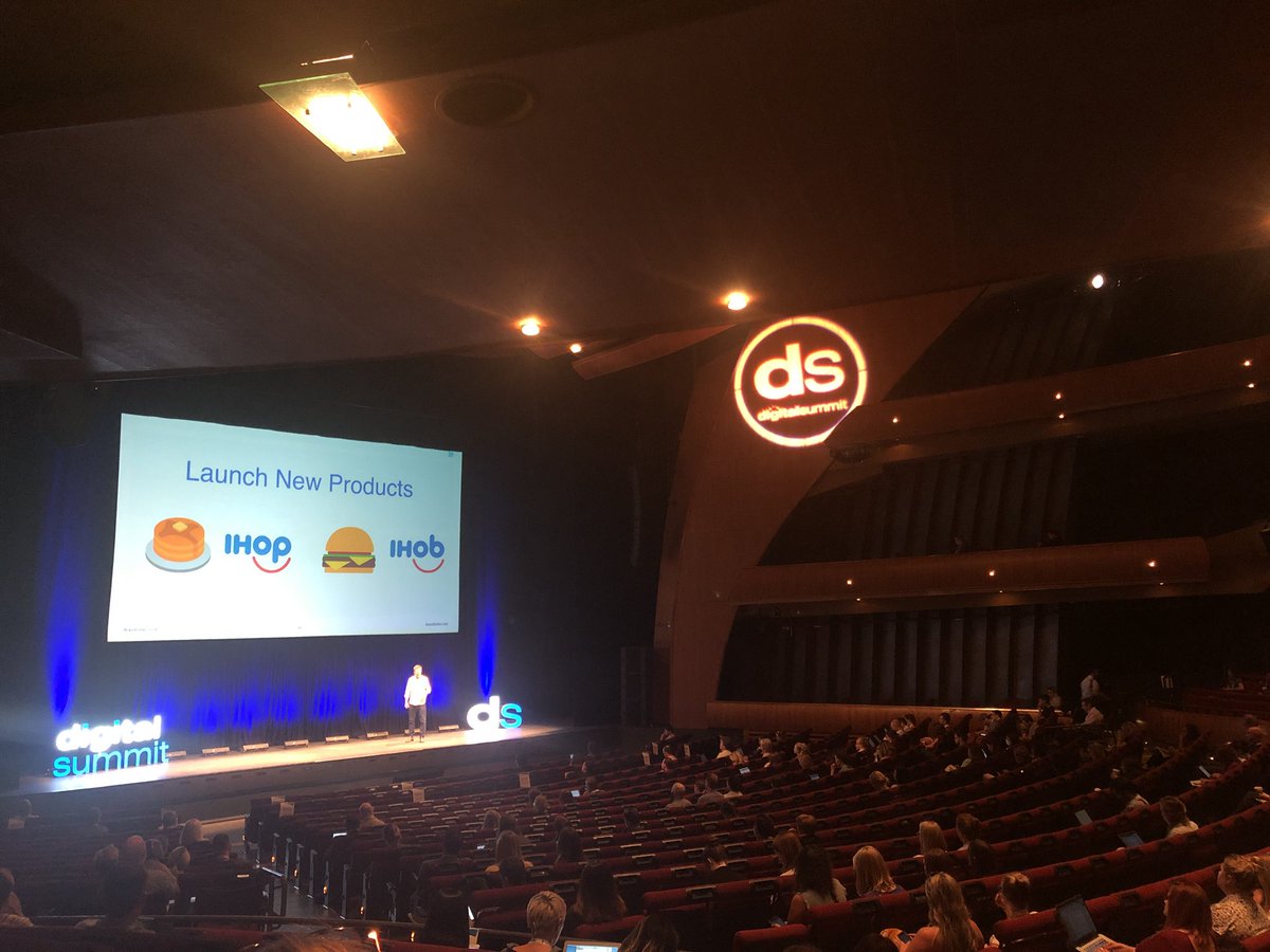 ColoradoBizMag's tweet photo. Tweak something that’s old in an owned environment @Brandfolder CEO Luke Beatty #DSDenver https://t.co/WnIyK8sQ6h