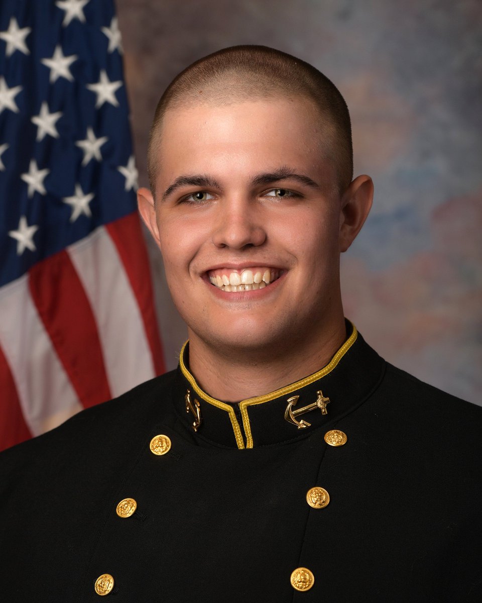 Meet sophomore guard Ben Everett from Johns Creek, Ga. #NavyFootball: navysports.com/news/2018/7/18…