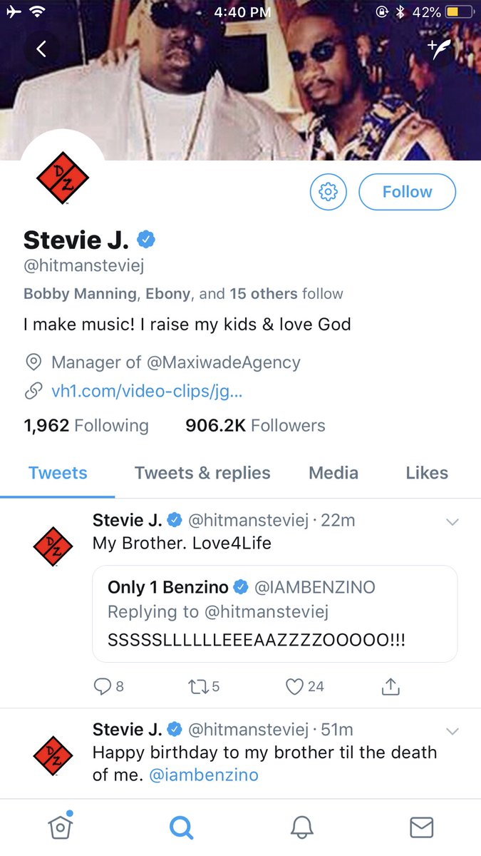 VisciousTease's tweet photo. @AfrocentrkGypsy @faithevans @hitmansteviej This shit weird lmao. https://t.co/k79ATp2woJ