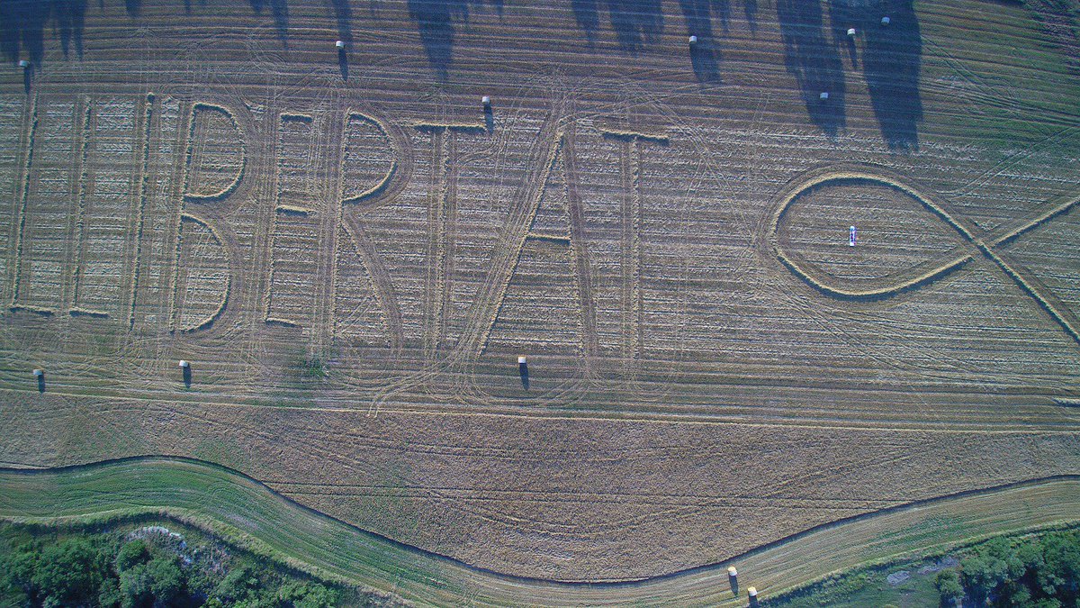 Mireu què han fet la gent del <a href="/Solerdenhug/">Soler de n’Hug</a>. Són molt ben parits. 
#campdelarepública