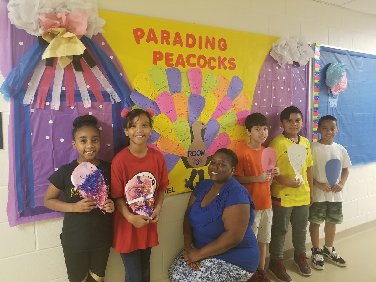 AspiraNj's tweet photo. Come One, Come All!!! The Elliott Summer Plus theme is Carnival!!!!
#summerplus2018
#newarkNJ
@SWilsonELT
@CruzELTNewarkNJ
@npsvoices
@AspiraNj https://t.co/xNzfdyWLhb