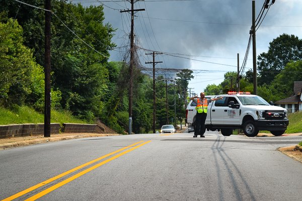 rowancountync's tweet image. Thankful for the 120+ firefighters, @RowanCountyES, Rowan Rescue Squad, and other emergency personnel working together to contain today's 5-alarm fire at Holmes Iron and Metal in East Spencer.