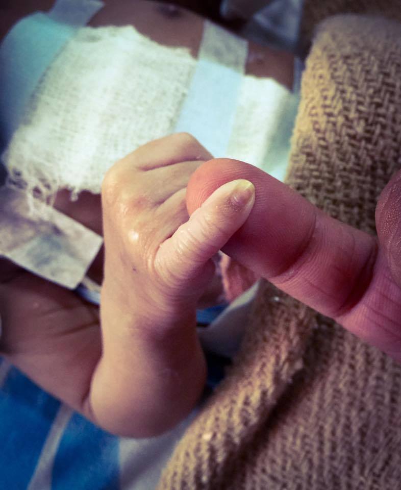 PortNeo's tweet photo. Newborn babies are at high risk of destabilisation during inter-facility transport, especially in low-resource environments. NeoPORT is a transformative idea - a smartphone app that makes the process safer. Stay connected, stay safe- with NeoPORT. https://t.co/PjPzRnfUXd