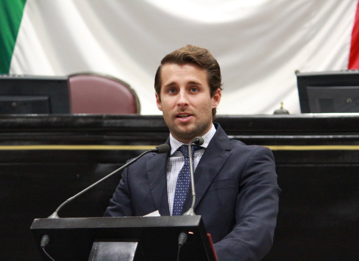 BingenRM's tweet photo. La Comisión encargada de dictaminar, firmó la iniciativa que presenté para que el Impuesto del 3% a la Nómina regrese a su destino de origen: la inversión en Obra Pública. Este impuesto se desvirtuó en administraciones pasadas. Esto se traduce en más y mejores calles en tu ciudad https://t.co/3khYXB9MAh