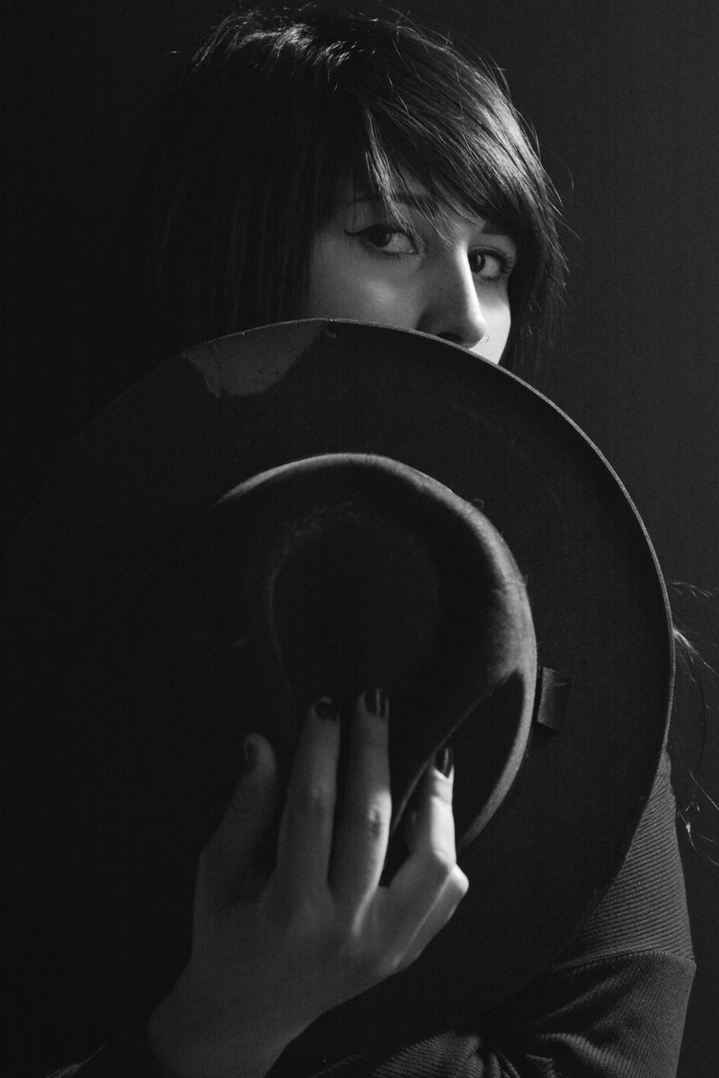 odeoliveira12's tweet photo. #photography  #photo #Nikon #nikonphotography  #Noitechuvosa #Modaestilo #moda  #Modelo #EstiloyModa #Estilo #Editorialmoda #Editorial #Fotografiaeditorial #fotografia #photography https://t.co/0gVwSzllOh
